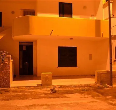 Ampio Quadrilocale Tatil Evi Lido Marini